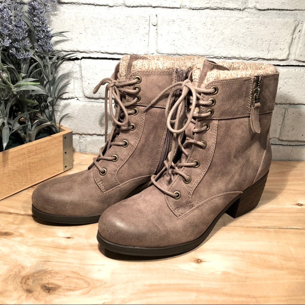 NWOB White Mountain Stevens Sweater Cuff Side Zip Booties